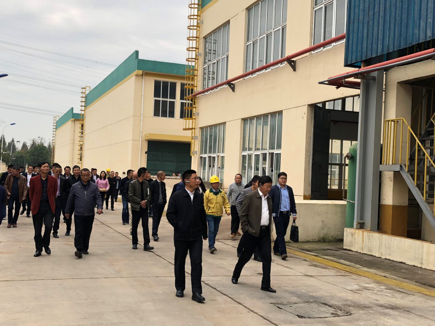 上虞區(qū)委常委金山中考察浙江格派項(xiàng)目改造